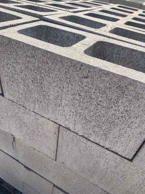 tijolo a vista pintado de branco